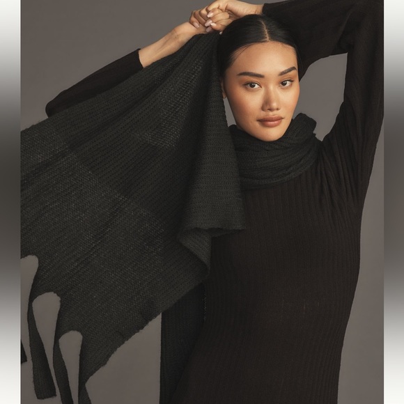 Anthropologie NWT Extreme fringe 137” “responsibly & sustainably made”scarf - Picture 2 of 10